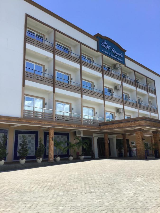 EM Royalle Hotel&Beach Resort San Juan  Exterior foto