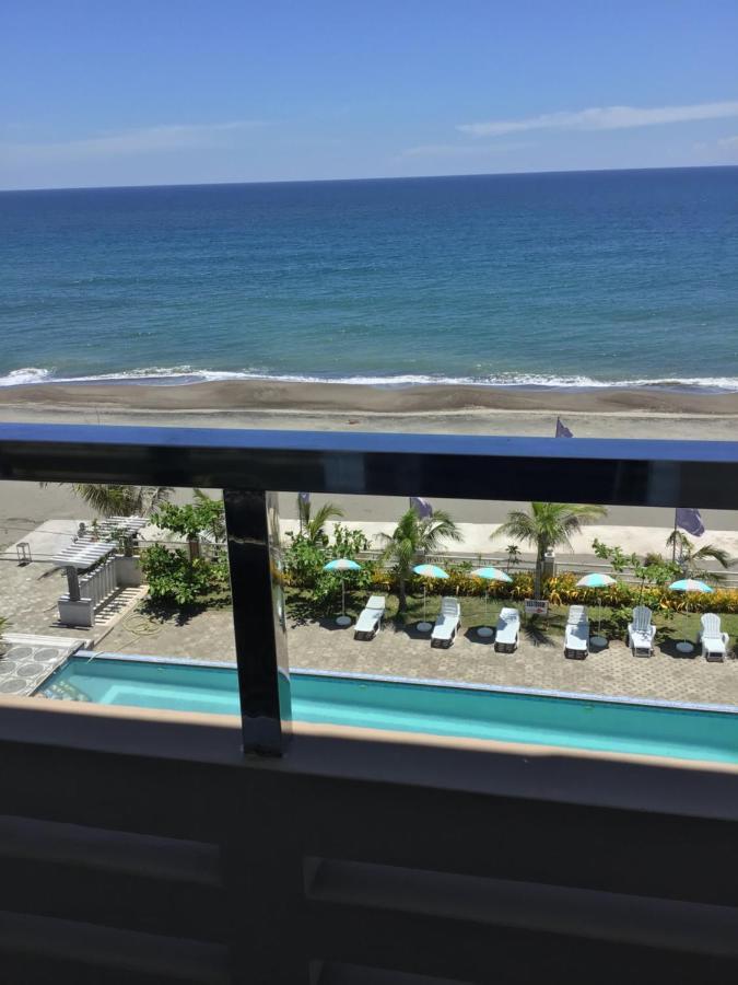 EM Royalle Hotel&Beach Resort San Juan  Exterior foto