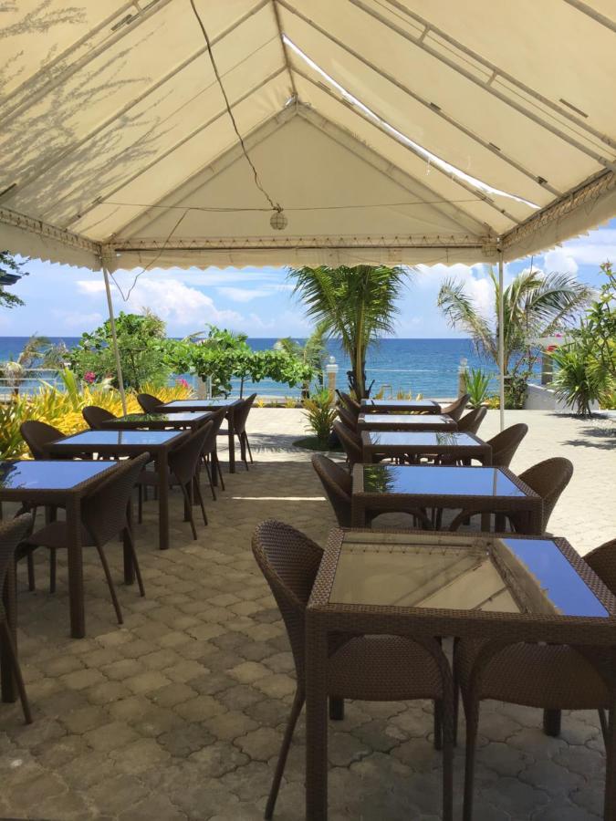 EM Royalle Hotel&Beach Resort San Juan  Exterior foto