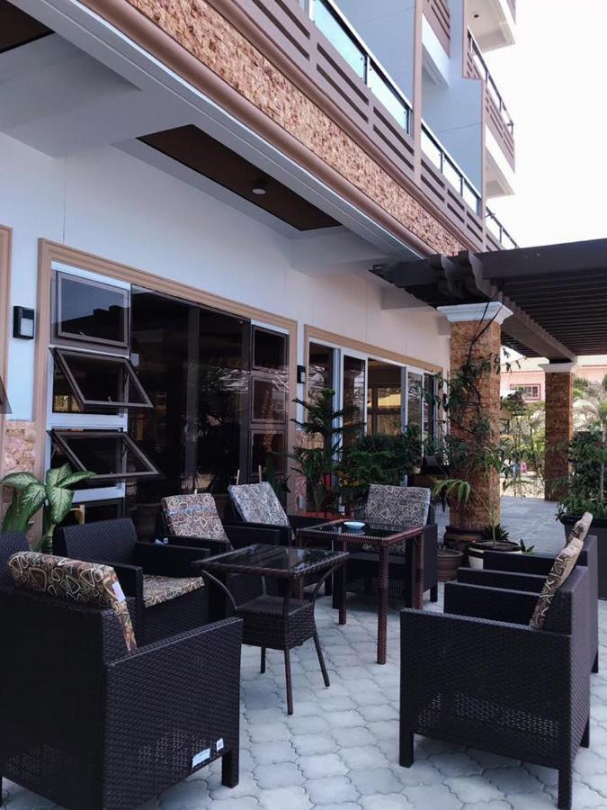 EM Royalle Hotel&Beach Resort San Juan  Exterior foto